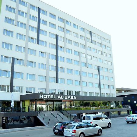 Hotel Ali Baba Humenne Ngoại thất bức ảnh
