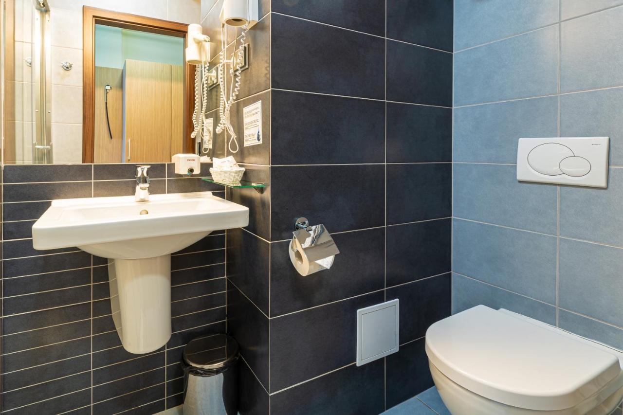 Hotel Ali Baba Humenne Ngoại thất bức ảnh