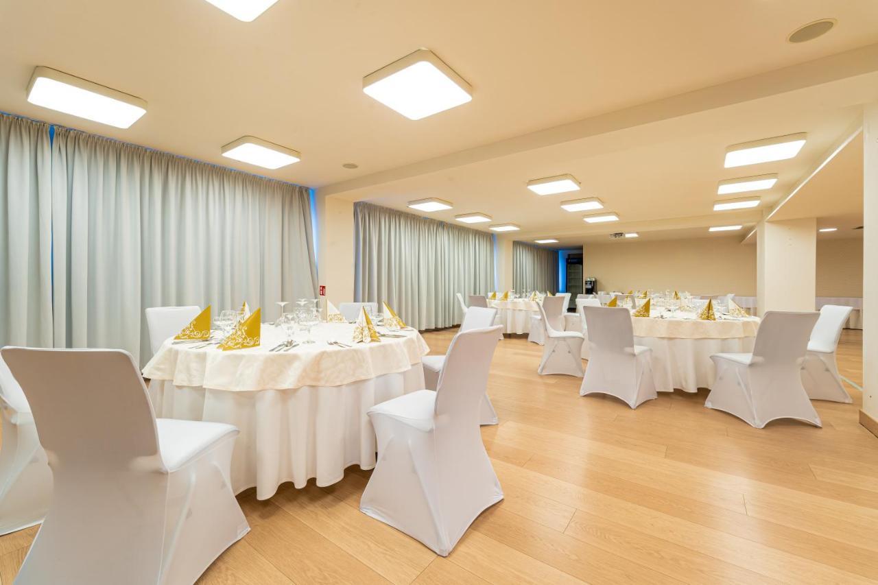 Hotel Ali Baba Humenne Ngoại thất bức ảnh